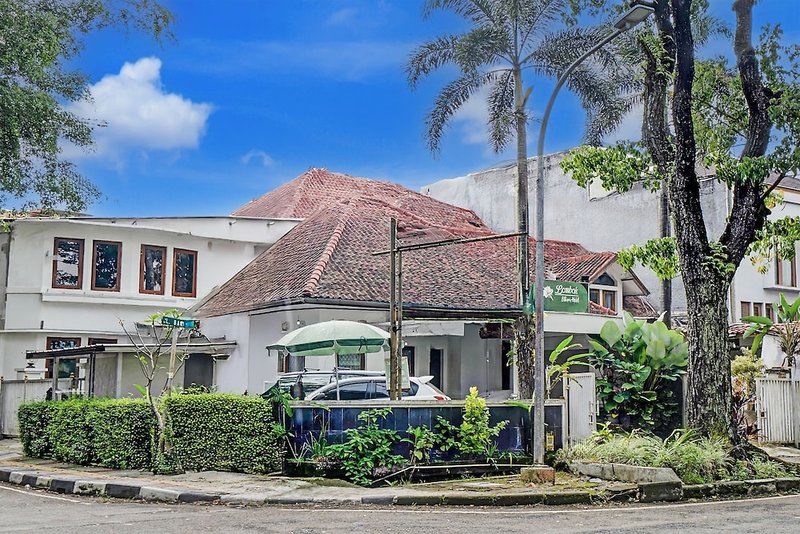 Hotel Lombok Ethnic Bandung