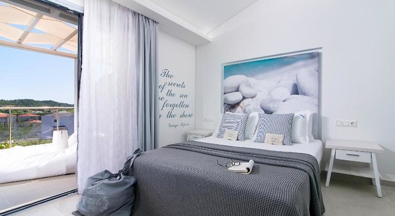 Hotel Muses Studios