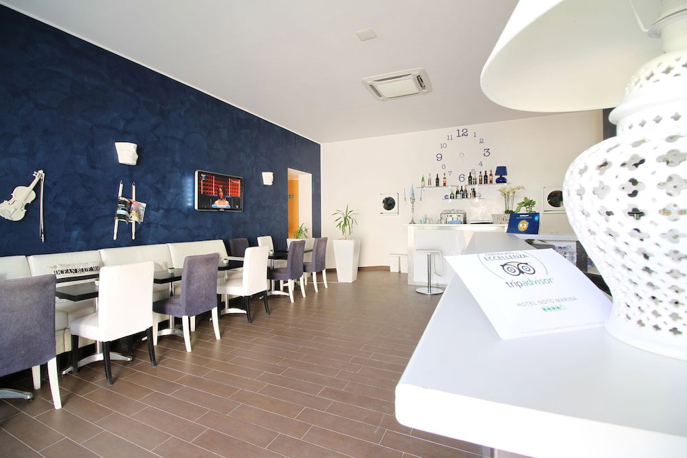 Hotel Noto Marina A Mare Spa