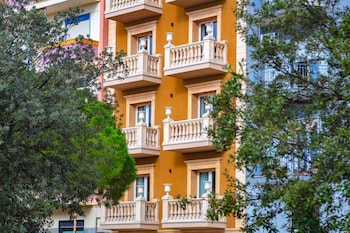 Hotel La Paloma Blanca Hotel