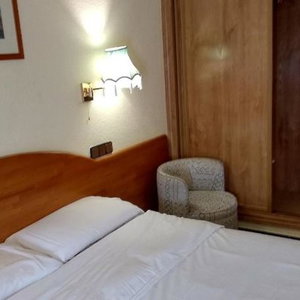 Hotel Hotel Restaurante Sierra Oriente cazare Guadarrama