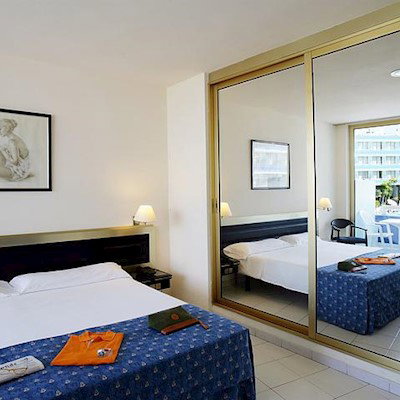 dal travel Mediterranean Palace