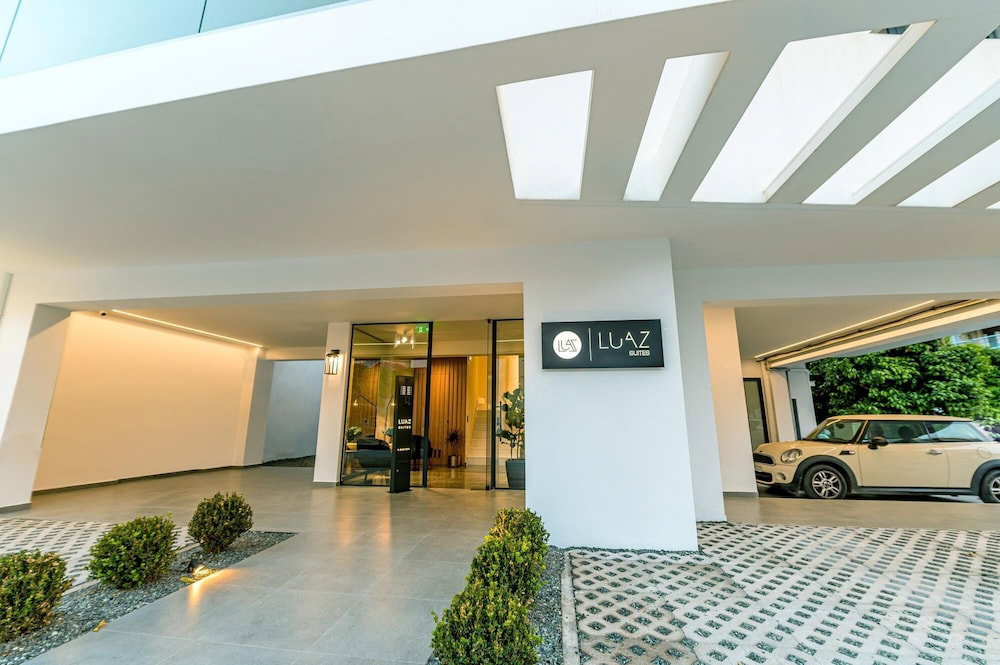 Luaz Suites Volos Center