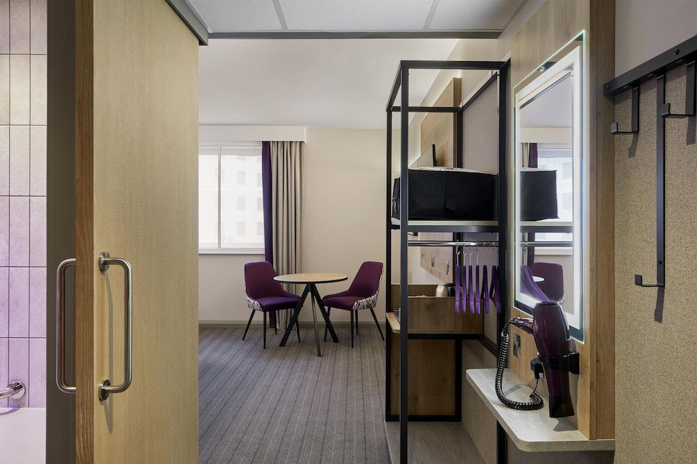 Premier Inn Glasgow Newton Mearns - M77 J4