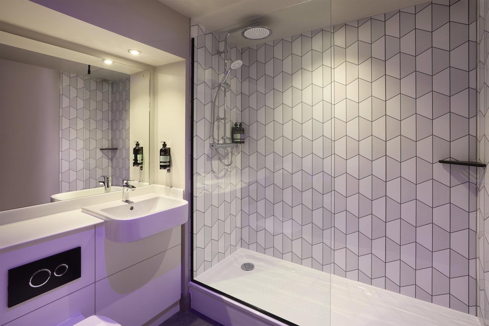 Premier Inn Glasgow Newton Mearns - M77 J4