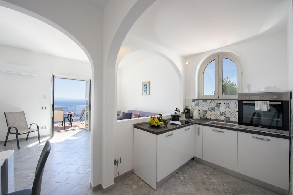 Hotel La Dimora Di Euribia - Suspended Between Sky And Sea