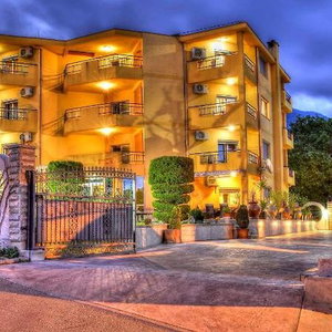 Hotel Apartments Radevic cazare Budva