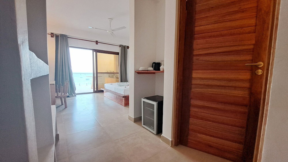 Aluna Nungwi Beach Apartments