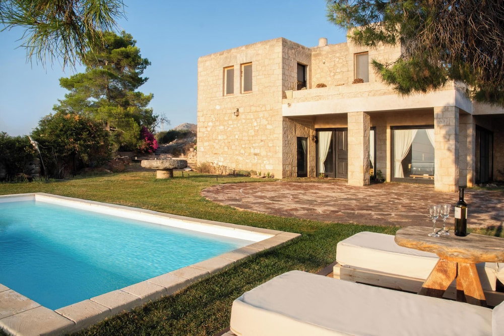 Artisan Villa Aegina