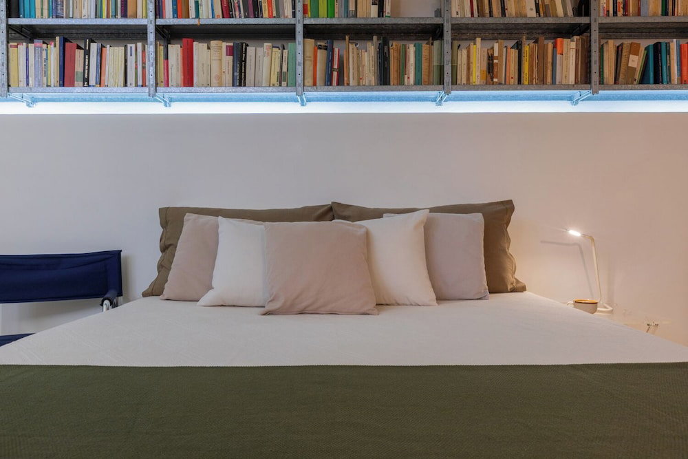 L'angolo Del Libro By Wonderful Italy
