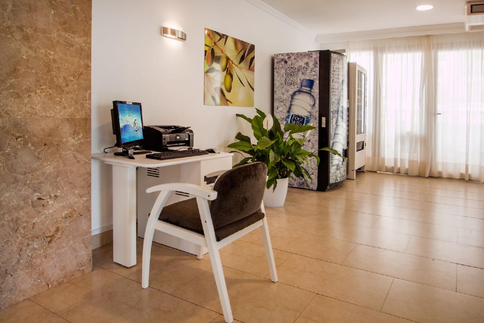 Apartamentos Sol Y Vera