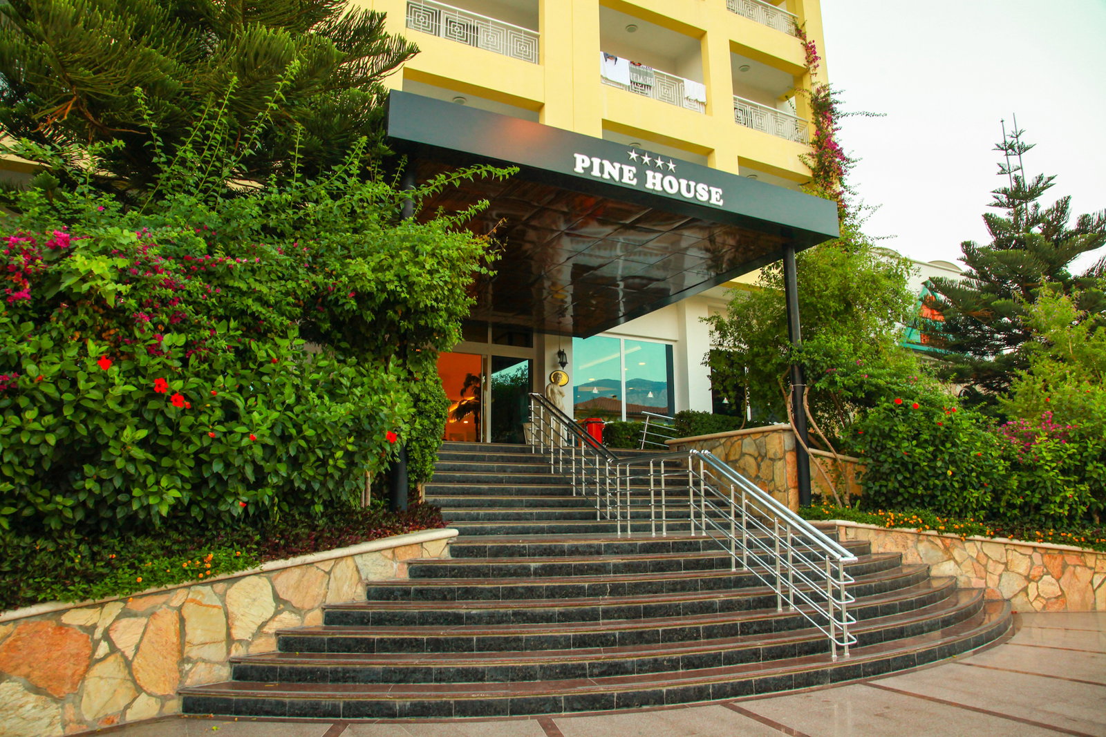 Hotel PINE HOUSE BY WERDE HOTELS