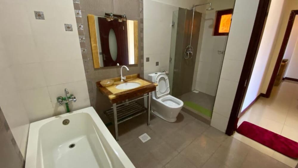Hotel Serena Beachfront Furnished Apartments