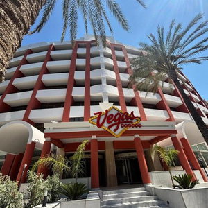 Hotel Vegas Resort cazare San Giljan