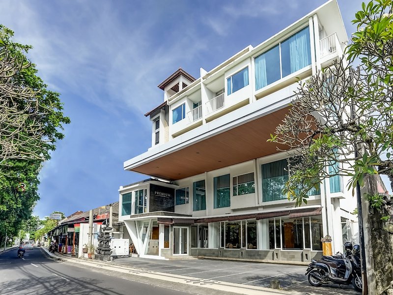 Hotel Collection O At Jalan Padma Near Legian Beach