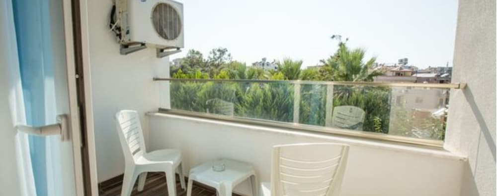 Hotel Marla Suite