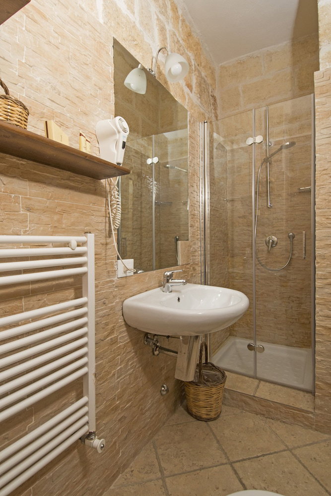 Santo Stefano Home & Breakfast