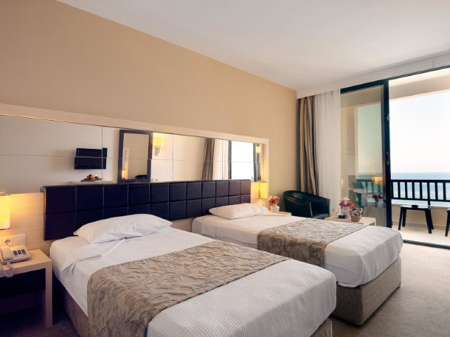 dal travel Golden Lotus Hotel