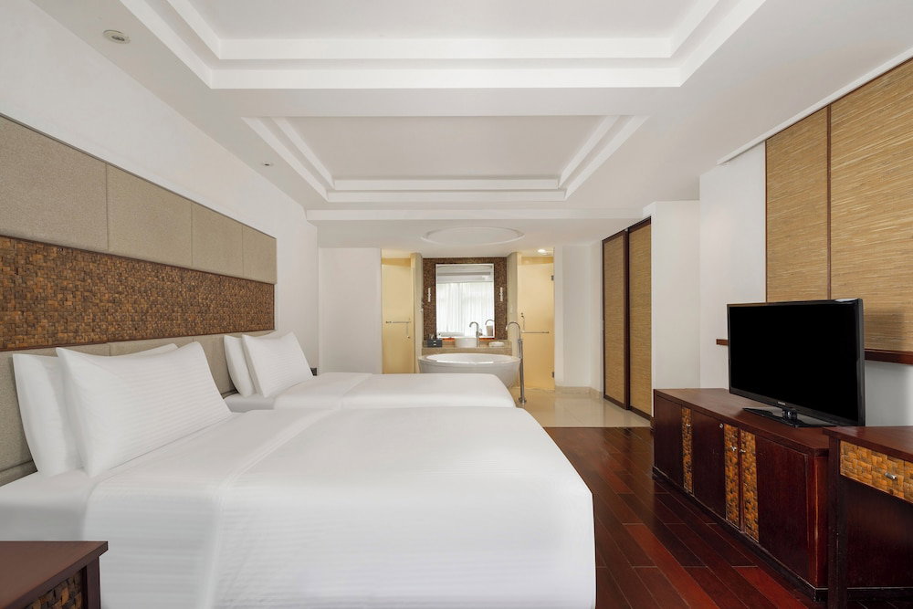 Hotel Grand Mercure Sanya Yalong Bay