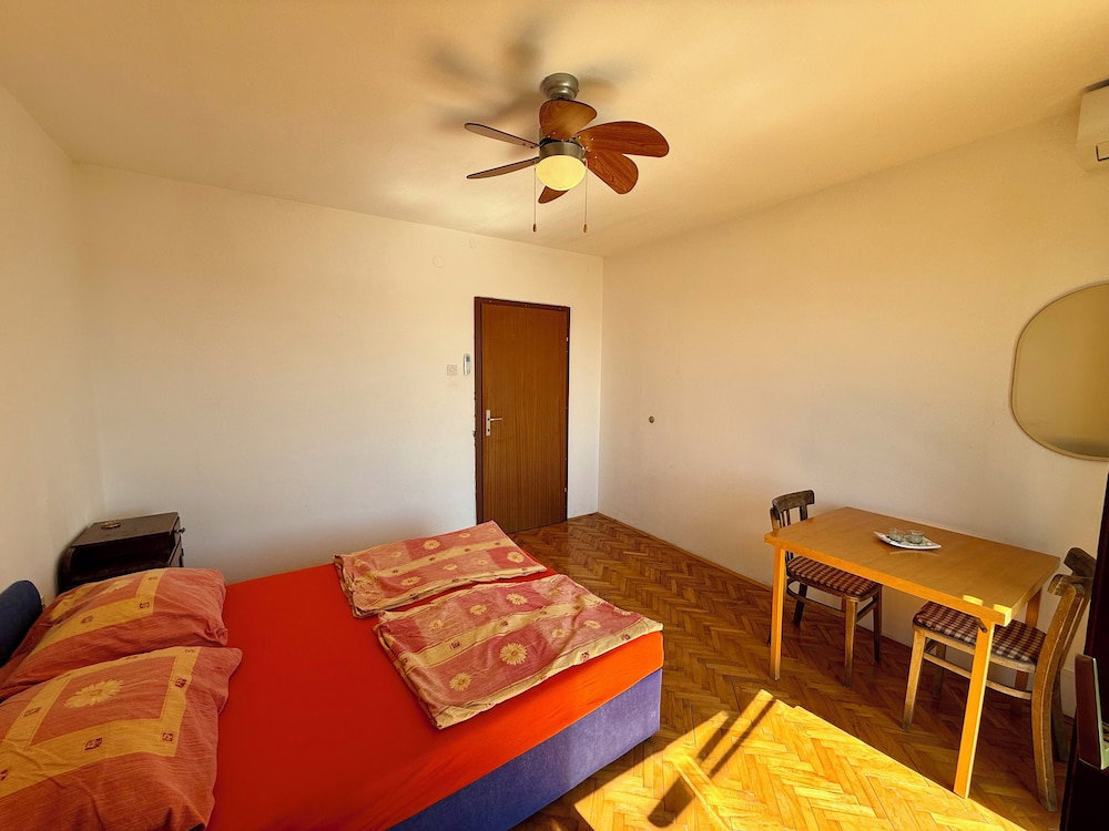 Apartment Višnja