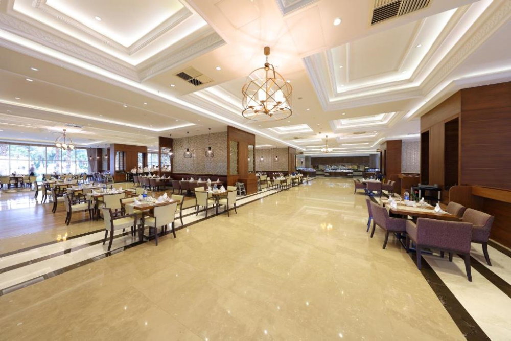 dal travel Juju Premier Palace