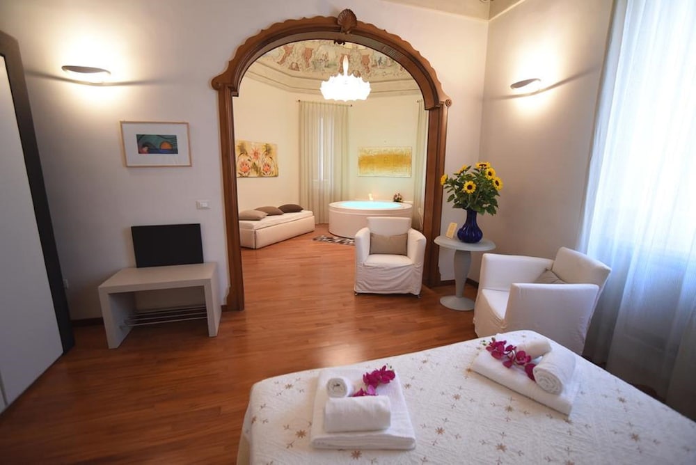 Barone Liberty & Luxury Spa - Boutique Hotel