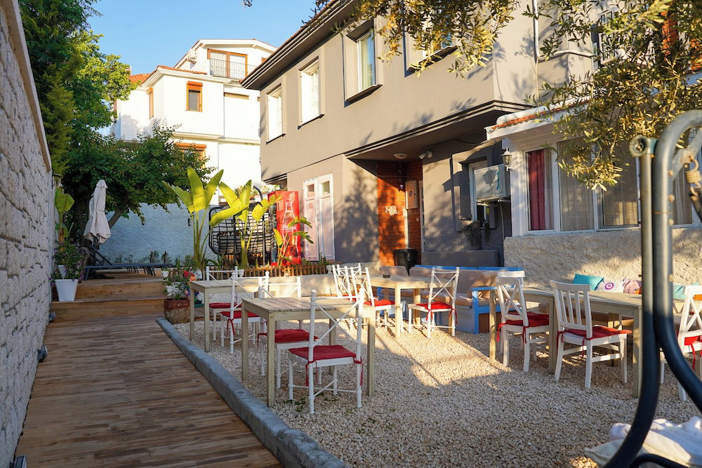 Kekik Alacati Otel