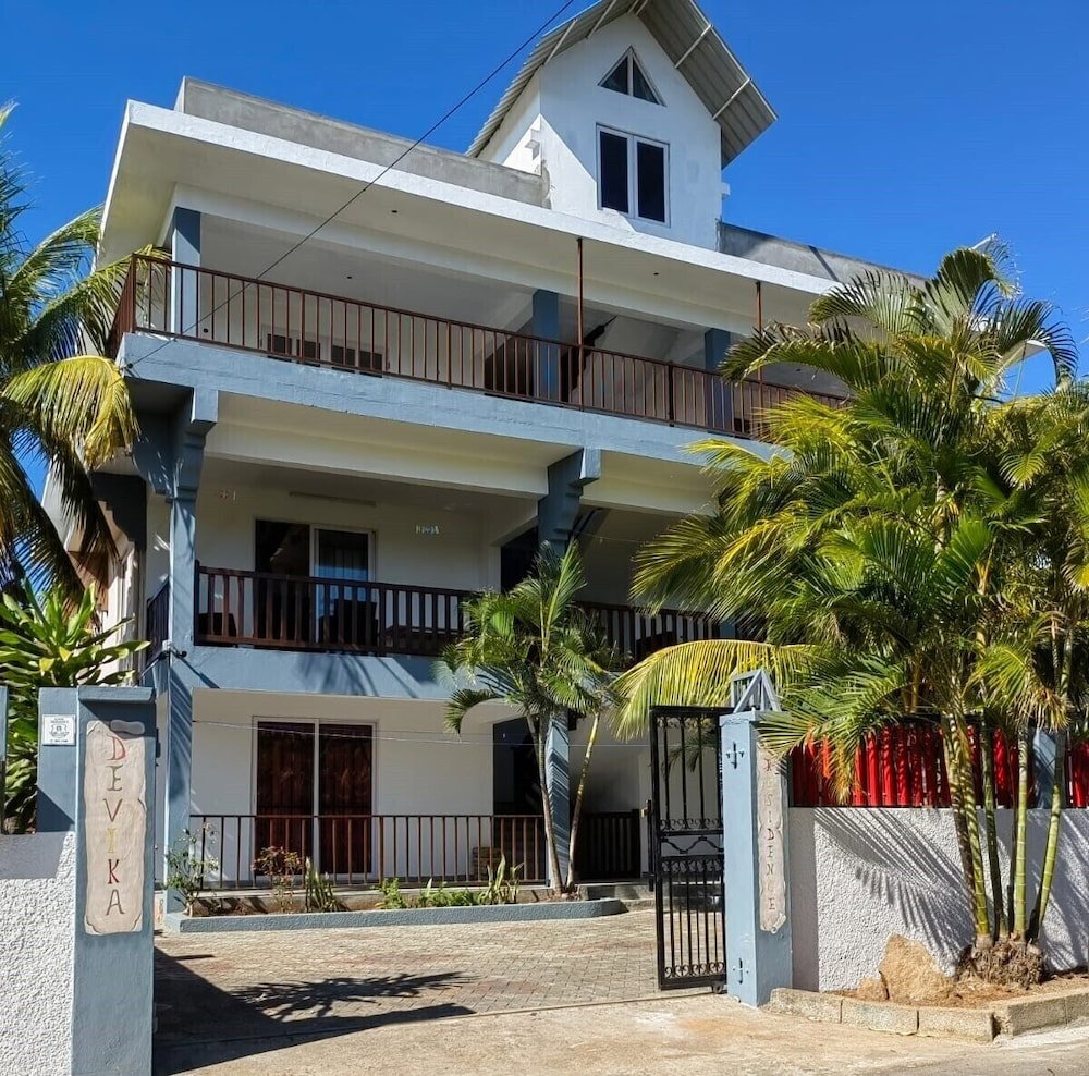 Hotel Villa Devika 4 Rent Holidays Apartment