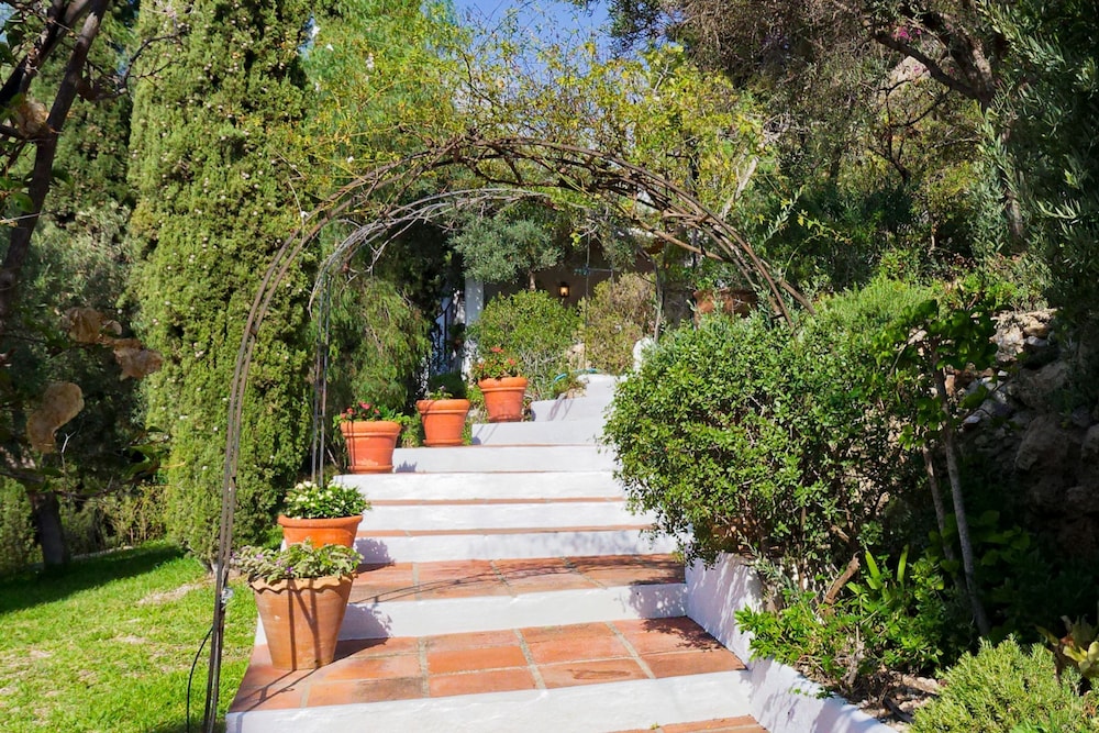 Hotel La Cuadra In Frigiliana