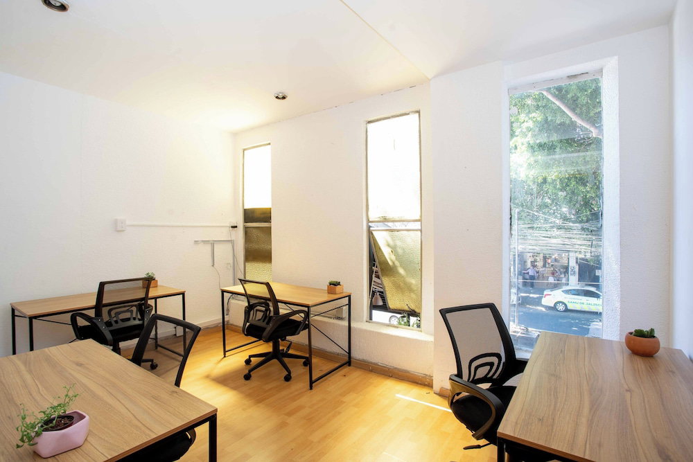 Hotel La Paz & Love Hostel
