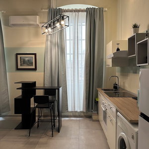 Hotel Station Apartment East cazare La Spezia