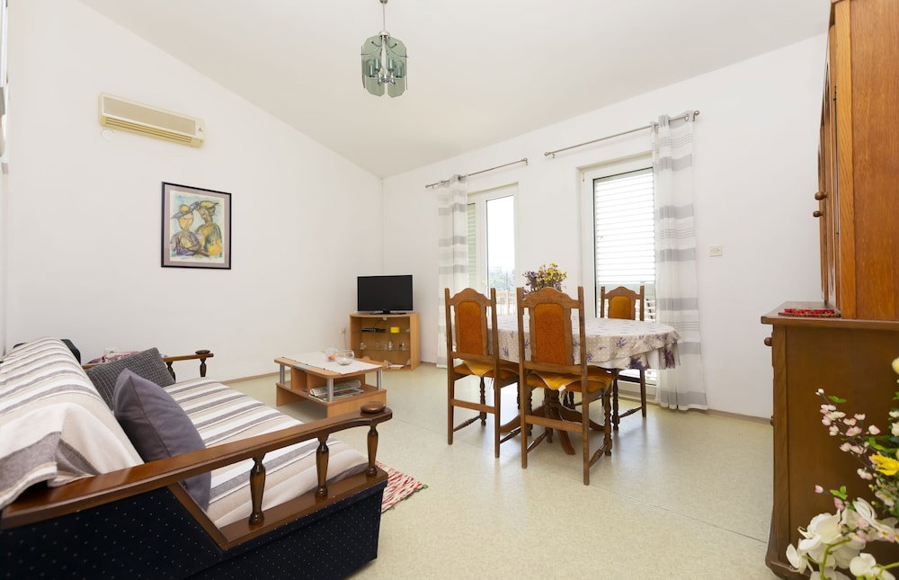 Hotel Apartment Raos