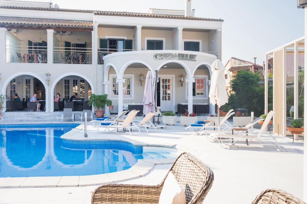 Hotel Opera Blue Hotel
