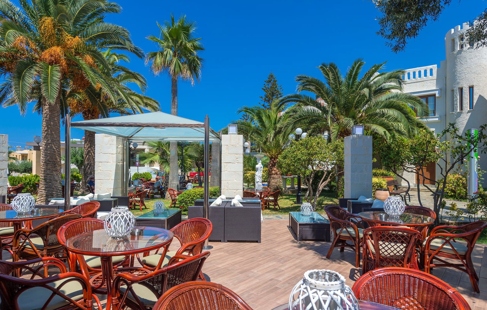 Castle Suites Village