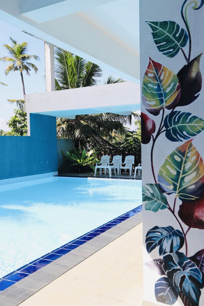 Hotel Twenty- Two Dazzle Bay