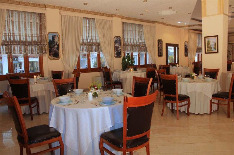 Hotel Famissi