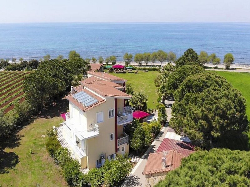 Irida Resort