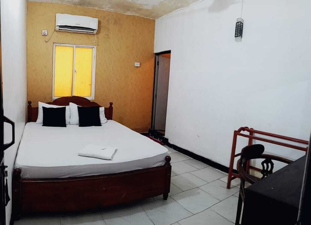 Hotel The Options Beach Guest House