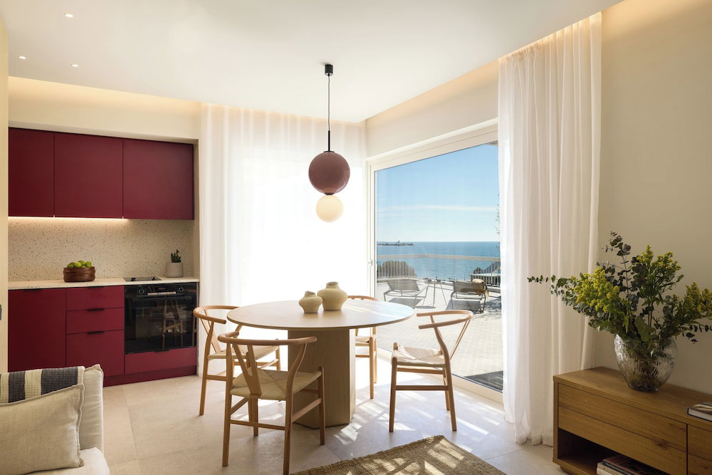 Hotel Sea View Beach Penthouse – Athens Coast
