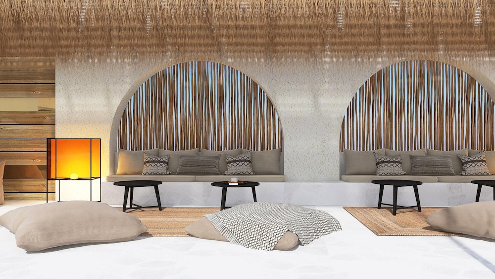 Pounda Resort Paros, A Member Of Radisson Individuals