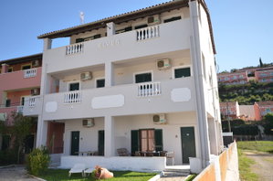 Hotel Elves Apartments cazare Sidari