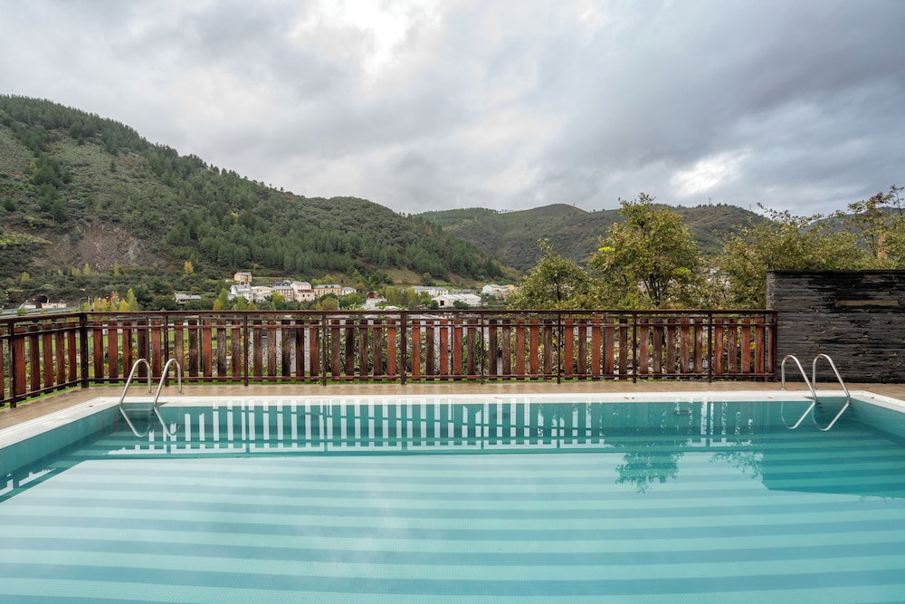 Hotel Parador Villafranca Del Bierzo