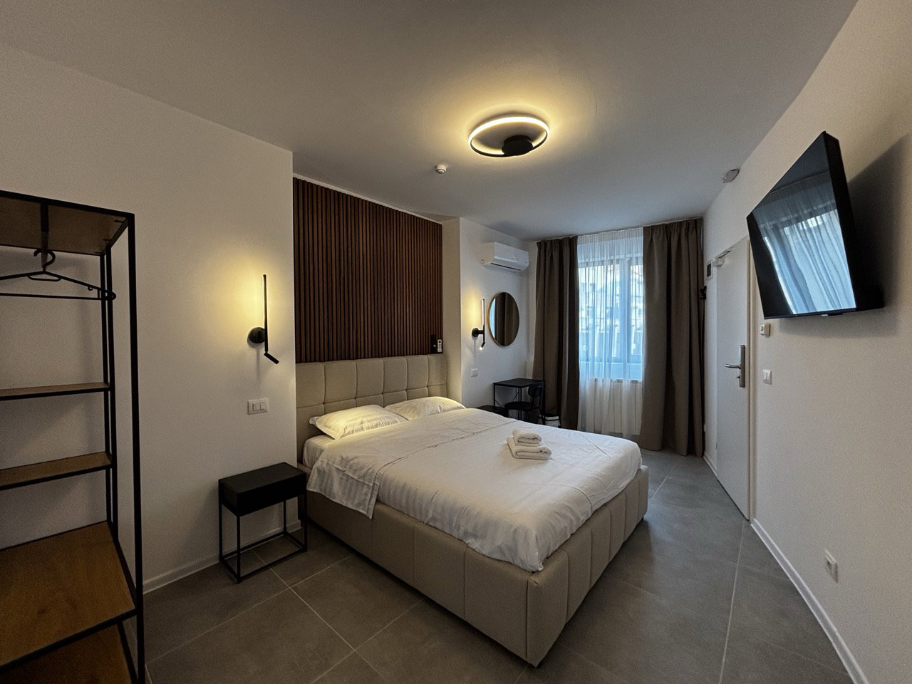 Hotel Lumen - Bright Stay In Bucharest