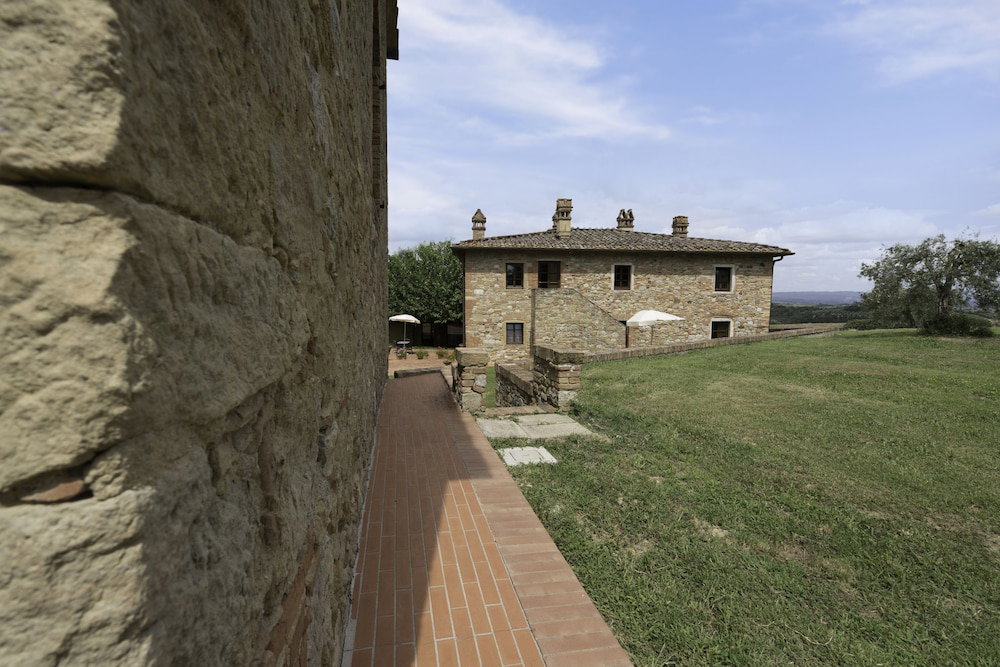 Santo Pietro Resort
