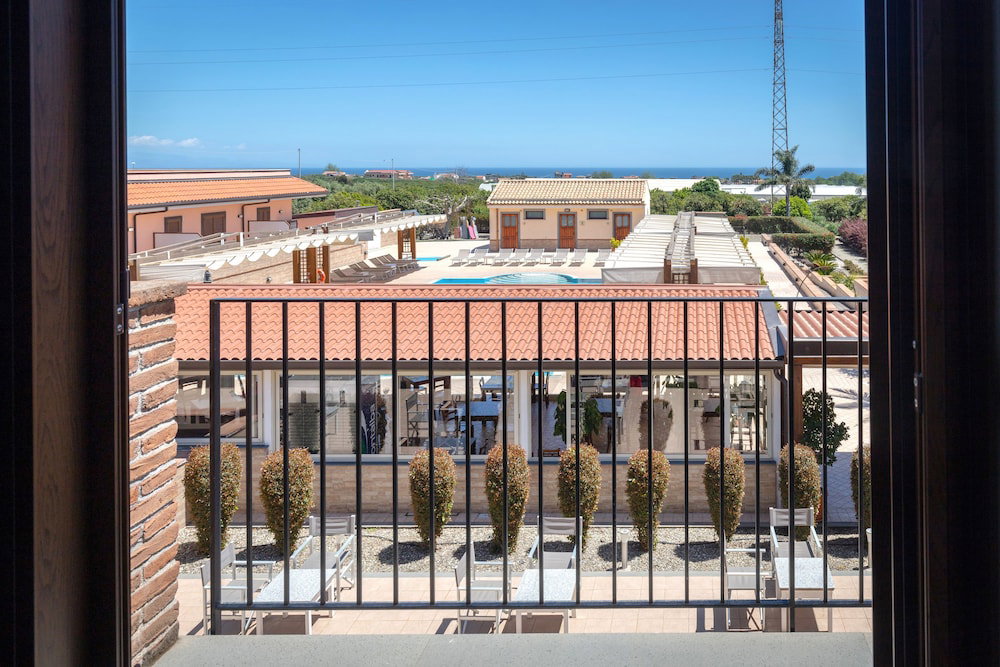 La Terra Dei Sogni Country Hotel