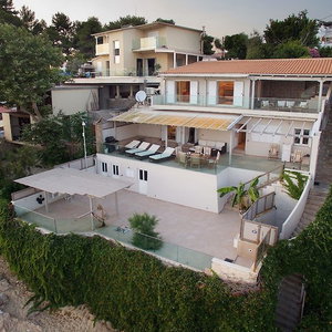 Hotel Infinity Beach House cazare Lassi
