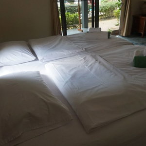 Hotel Cousin Resort cazare Ban Khao Lak