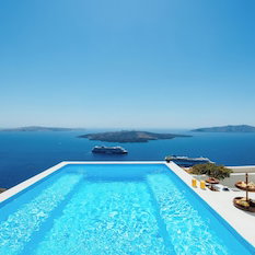 Hotel Kastro Suites cazare Fira