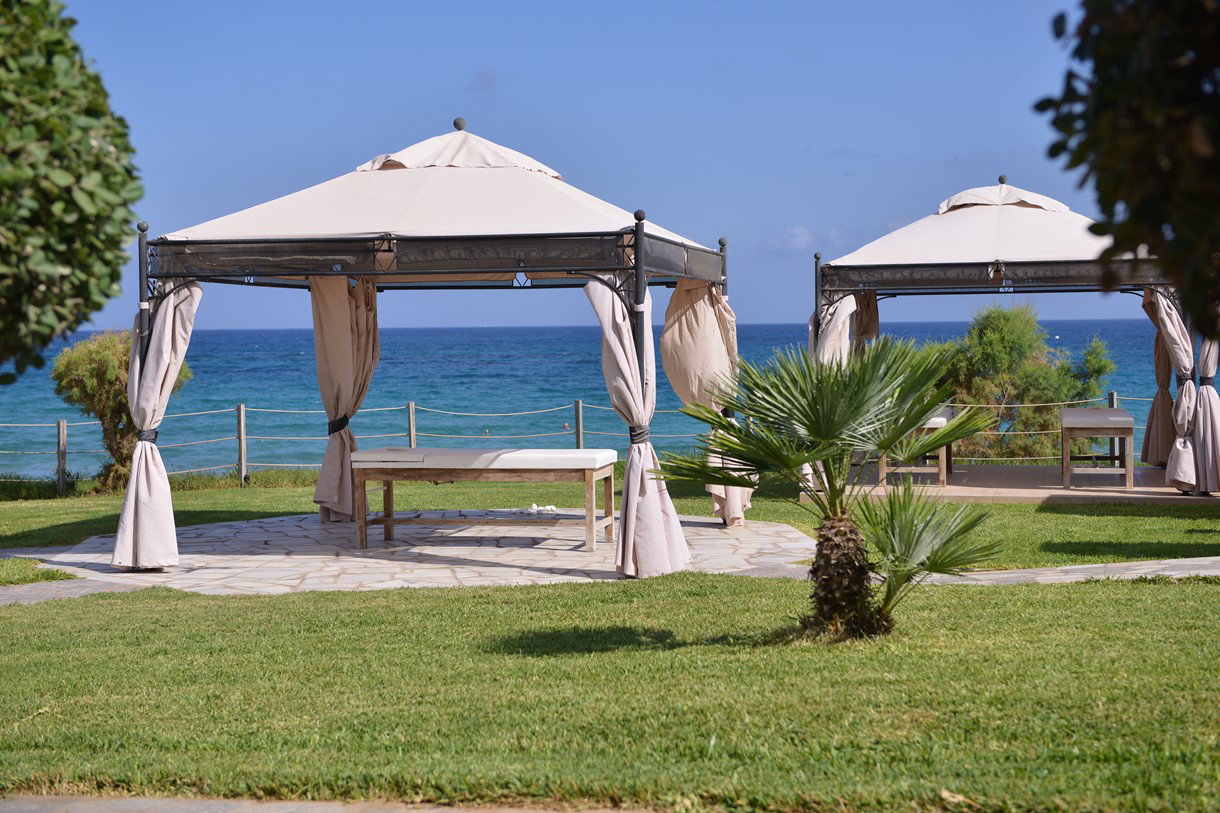 Hotel Alexander Beach Hotel & Village