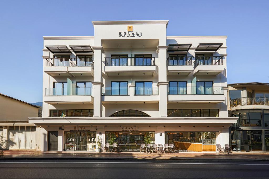 Hotel Enorme Epavli Urban Living
